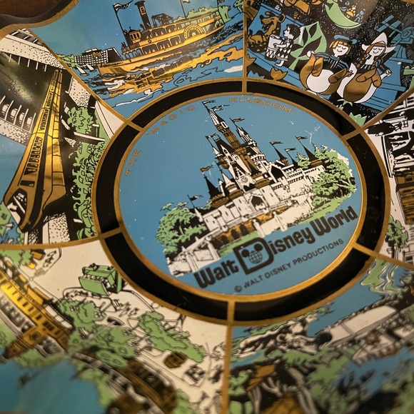 Vintage Glass Disney World Ashtray - Picture 2 of 3